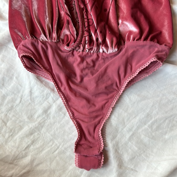 Body Talk FP bodysuit - Picture 6 of 6